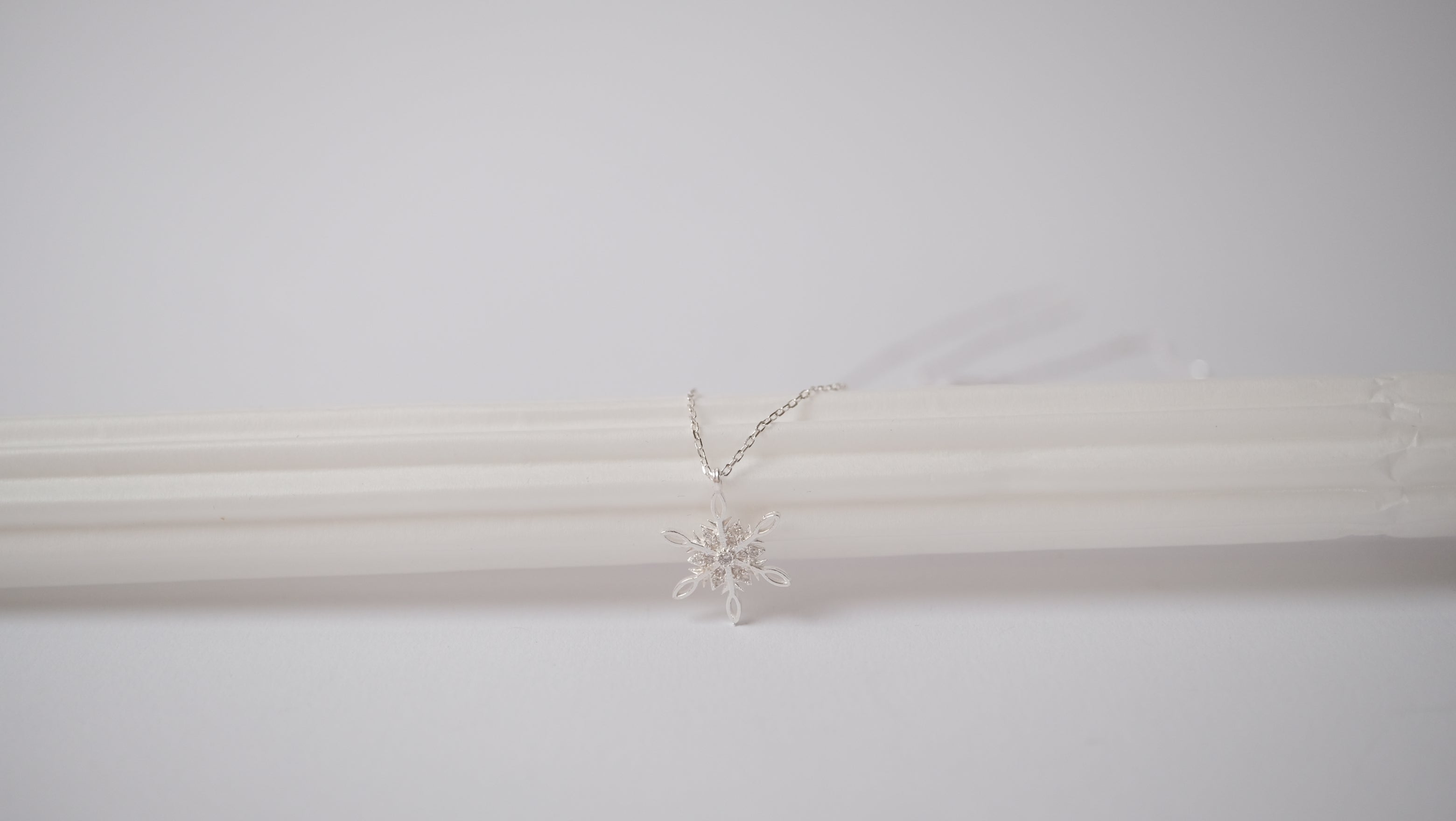 Misty Kette mit geheimnisvollem Charme
