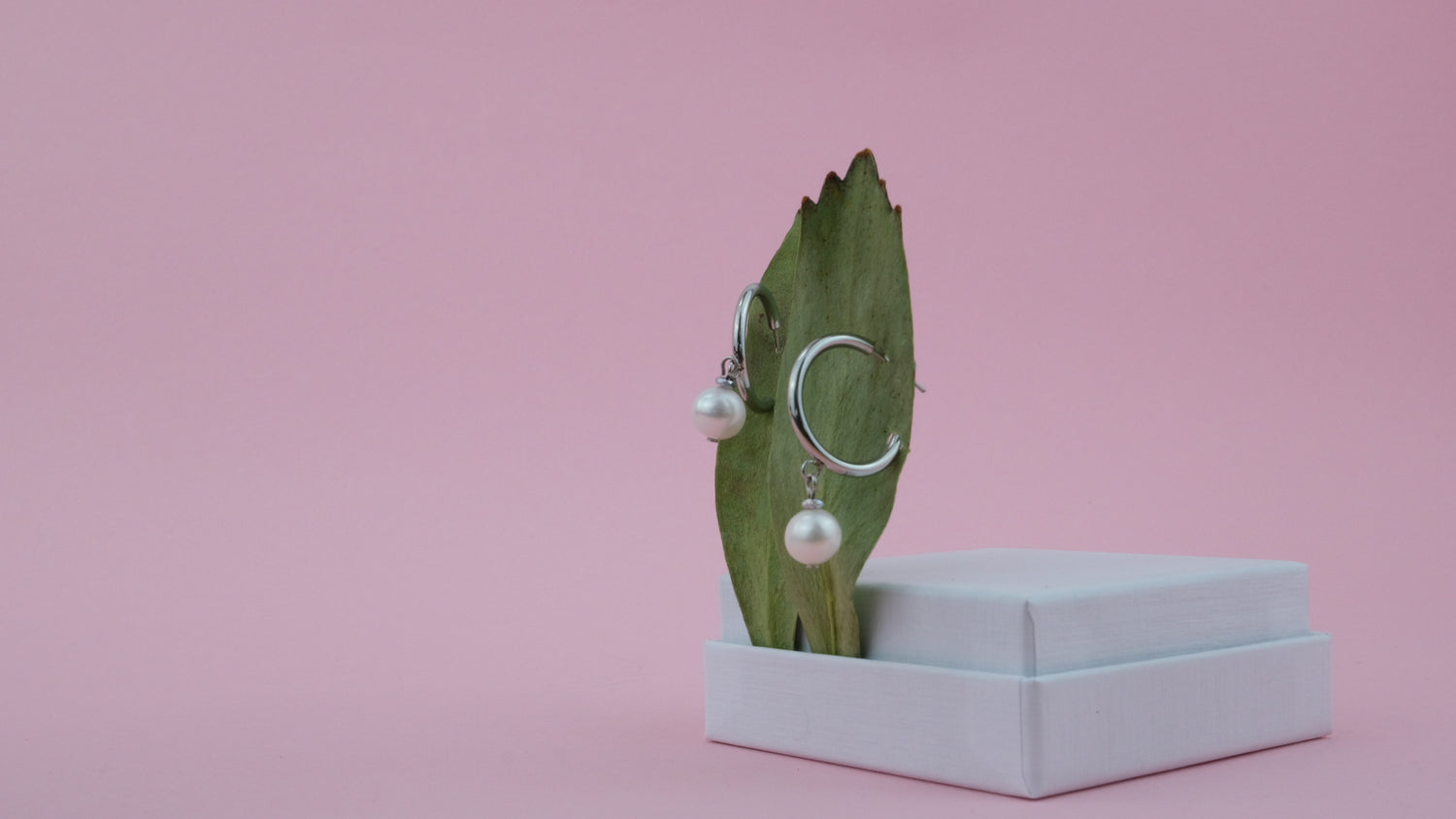 Ohrringe mit Süßwasserperlen