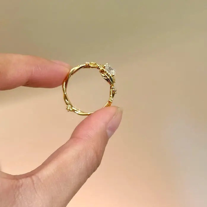 Blumenast Ring