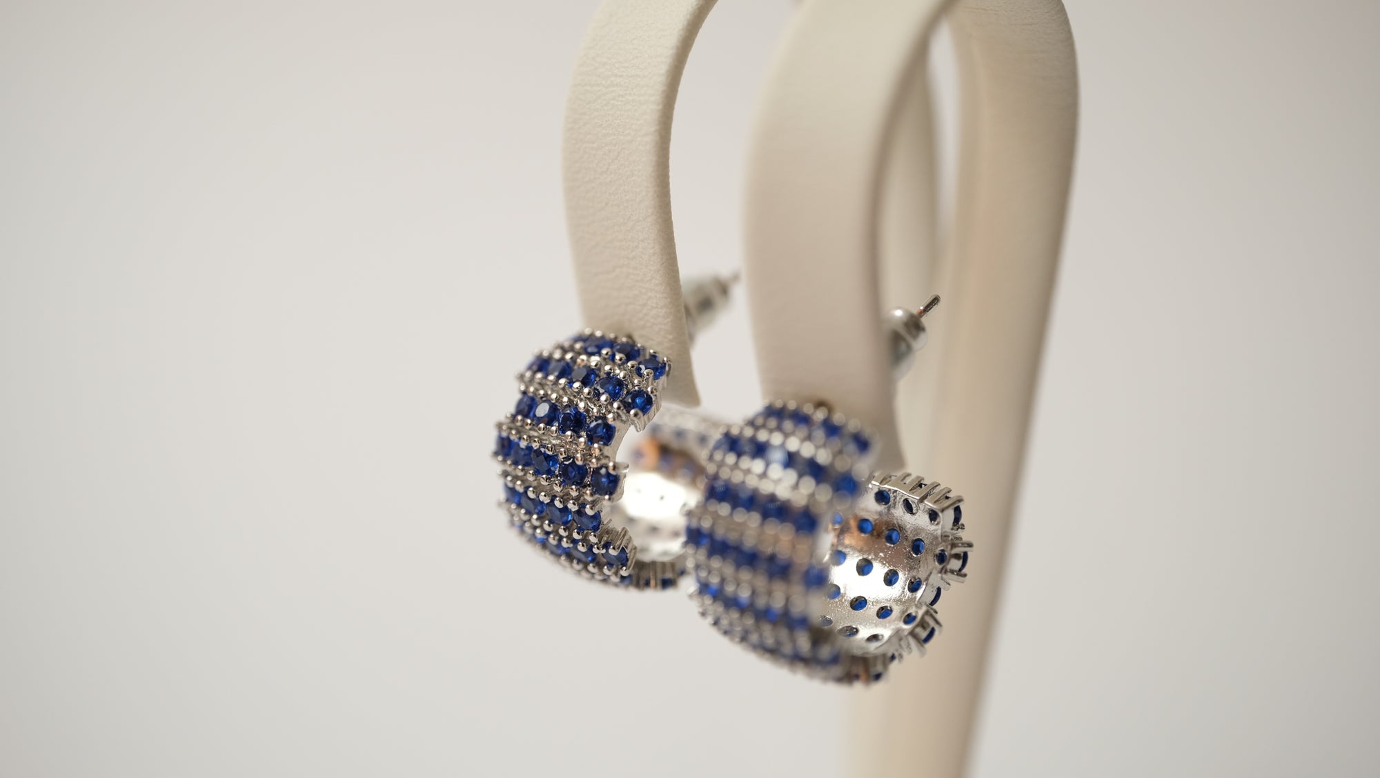 Mikrogepflasterte Hoops