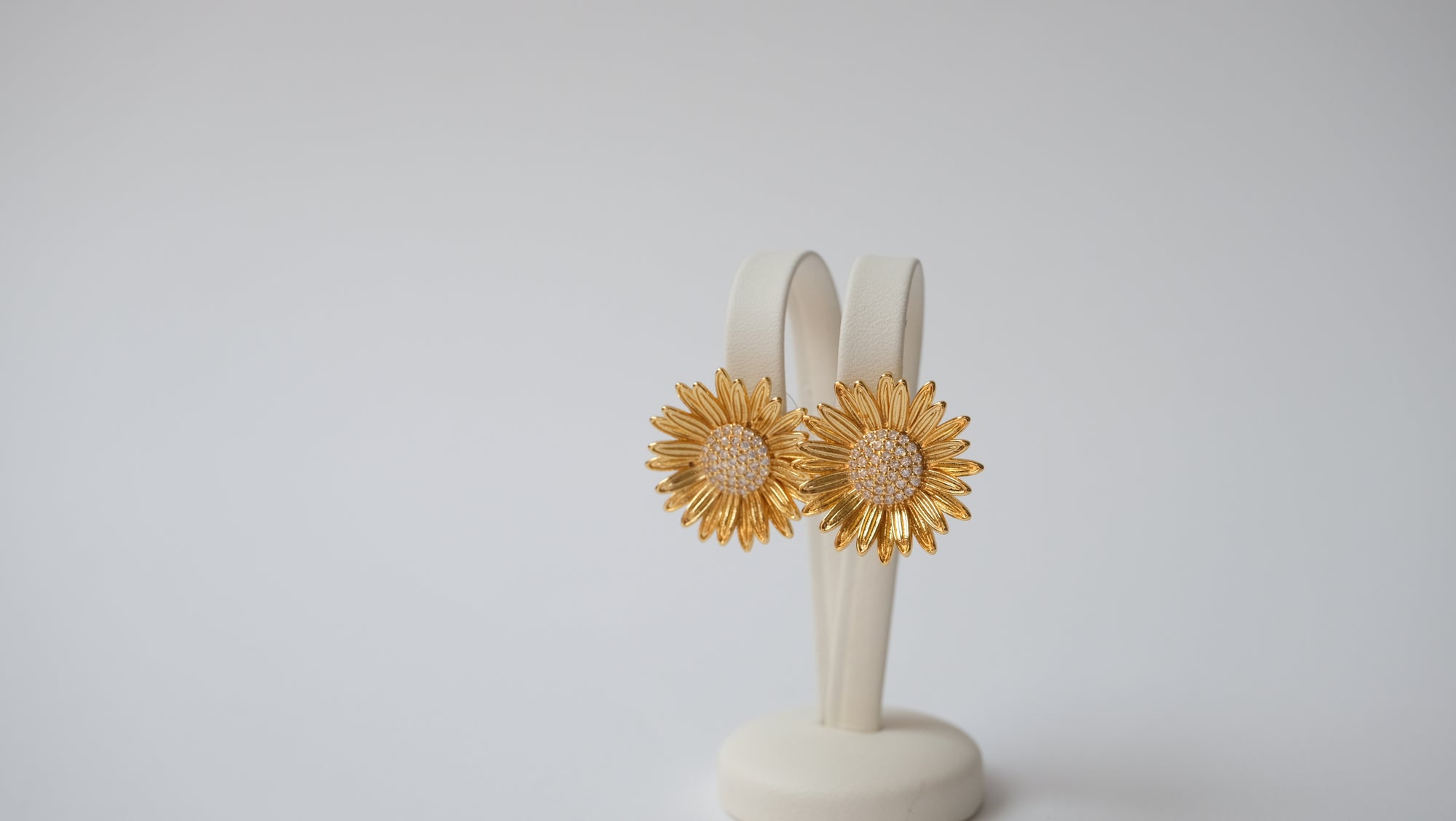 Ohrstecker mit Sonnenblumenmotiv