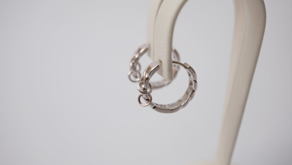 Hoops aus Silber mit einzigartigem Design