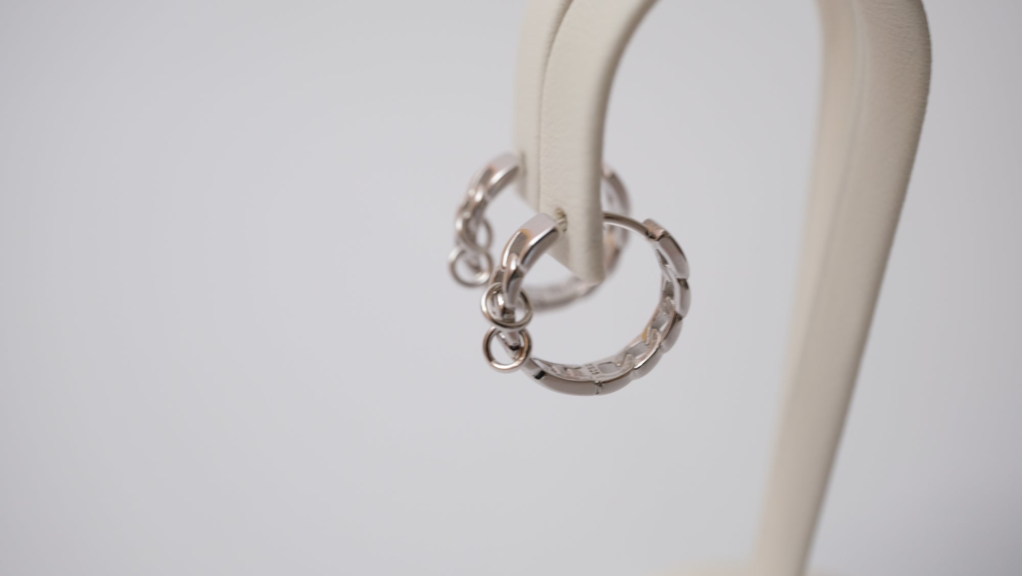 Hoops aus Silber mit einzigartigem Design