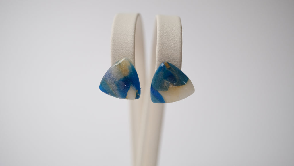 Ohrringe aus Polymer und 24k vergoldetem Edelstahl