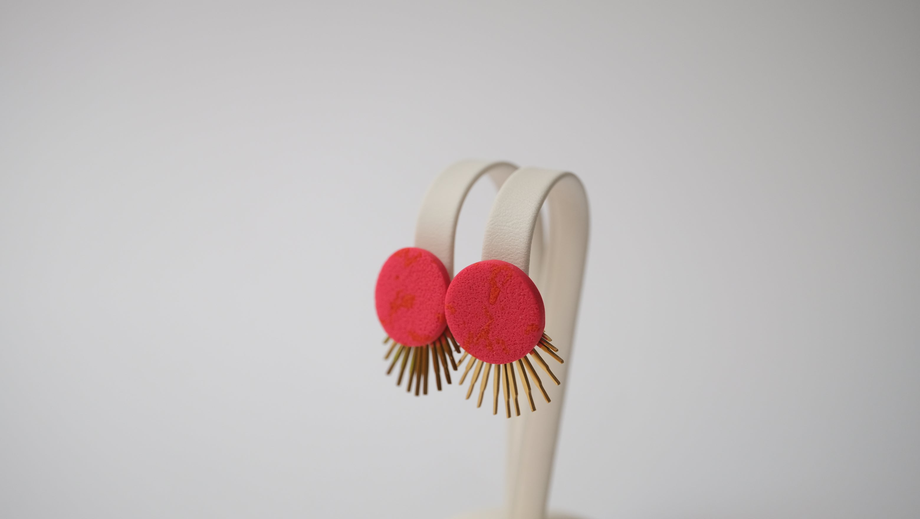 Linda | Statement Ohrstecker | 24k vergoldet