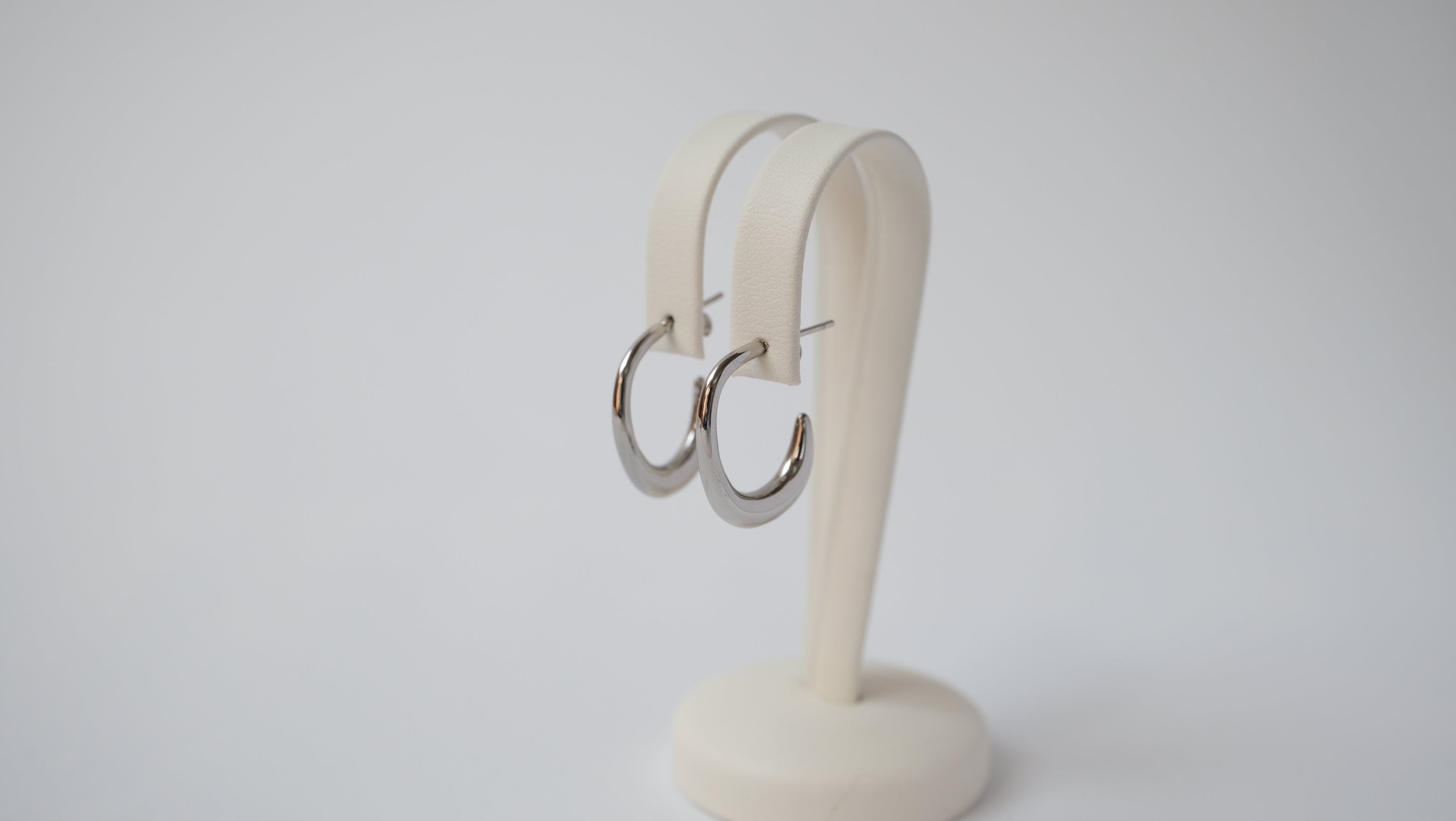 Edelstahl Ohrringe hochwertige Stecker Creolen für Damen