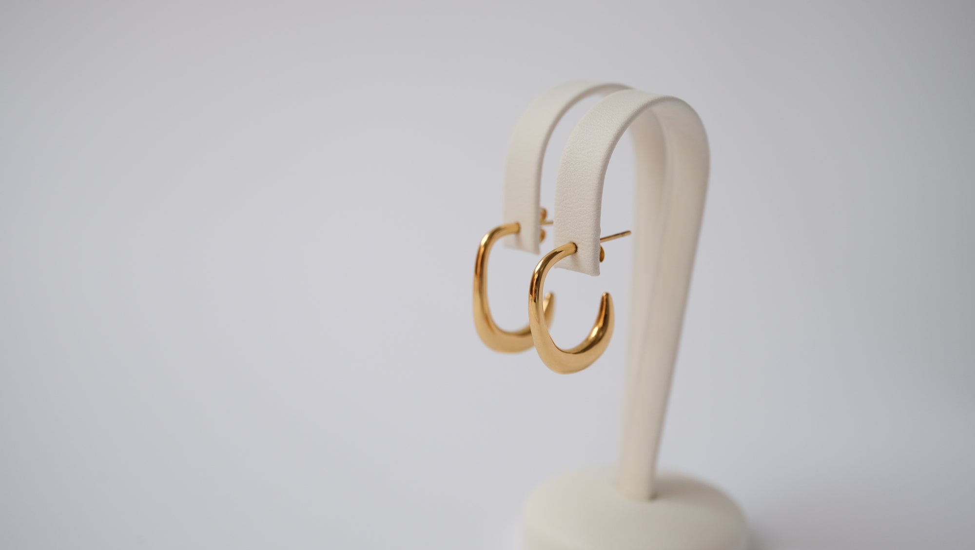 Edelstahl Ohrringe hochwertige Stecker Creolen für Damen